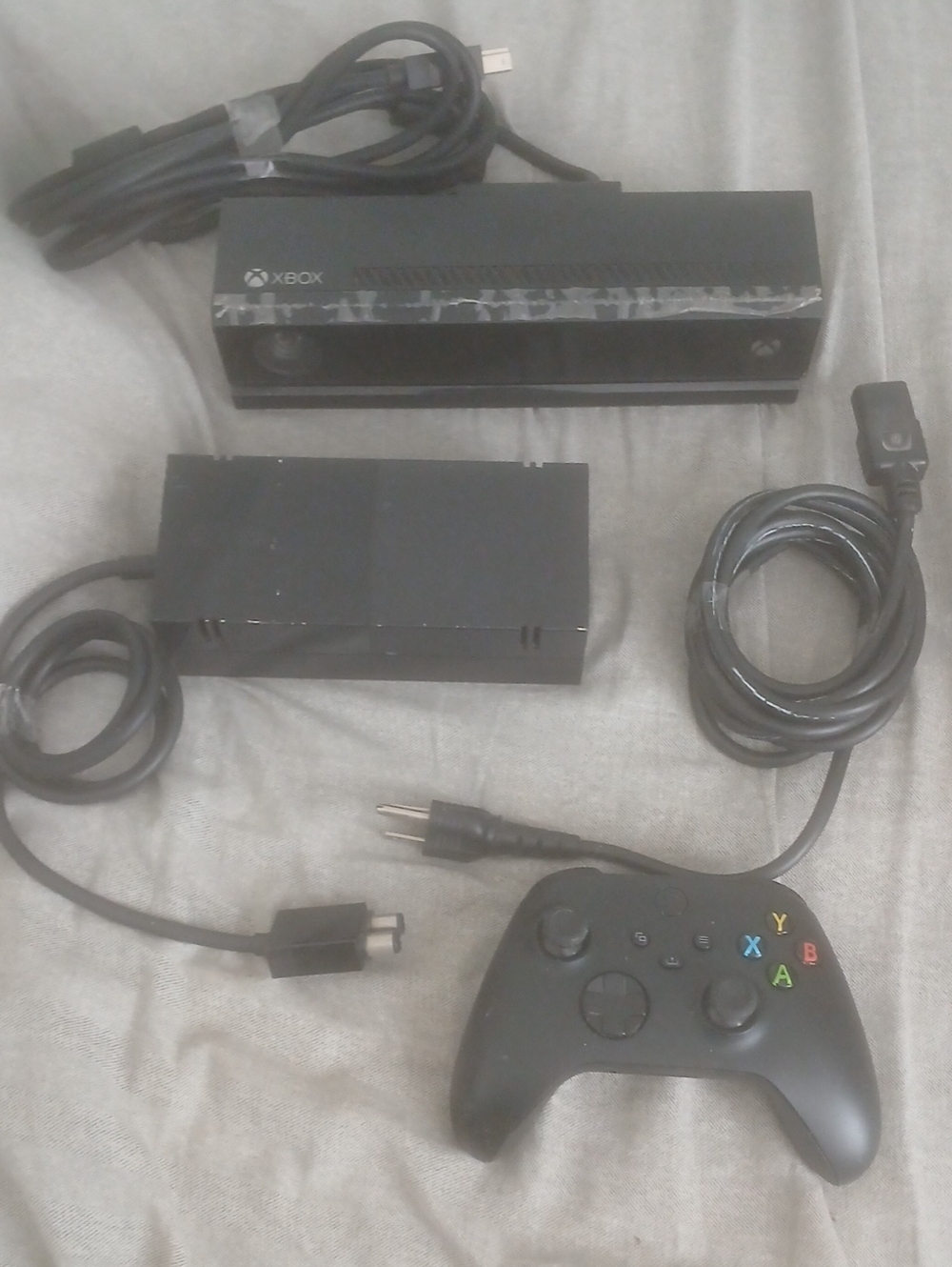 Xbox Kinect Sensor & Wireless Controller Bundle - Black